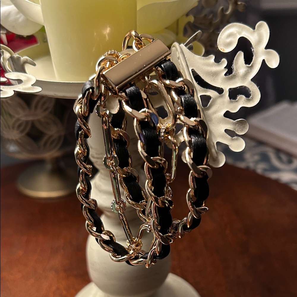 J CREW Elegant Black and Gold Chain Bracelet